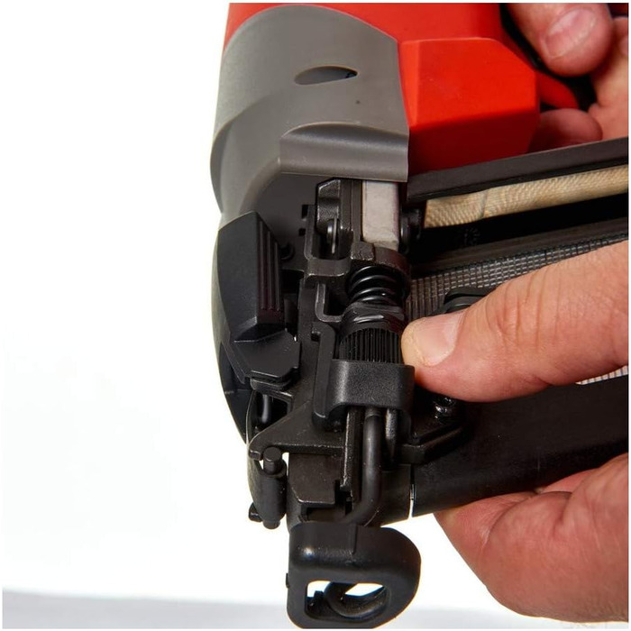 Цвяходер Milwaukee, червоний/чорний