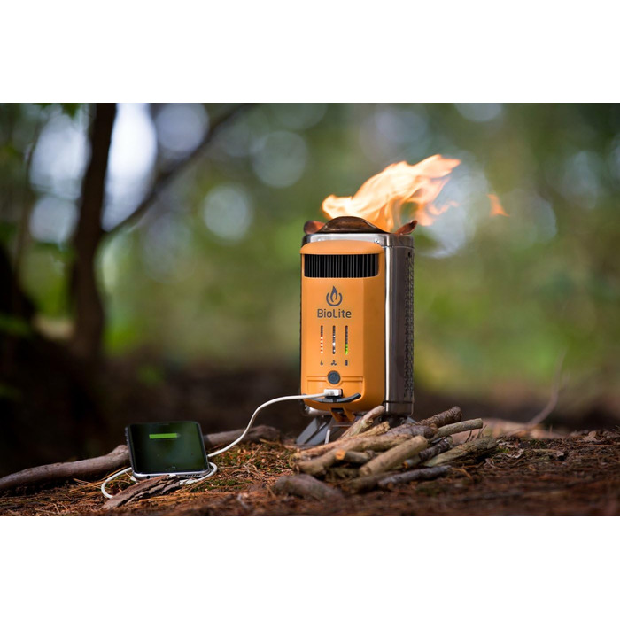 Дров'яна піч Biolite CampStove 2 та зарядний пристрій USB