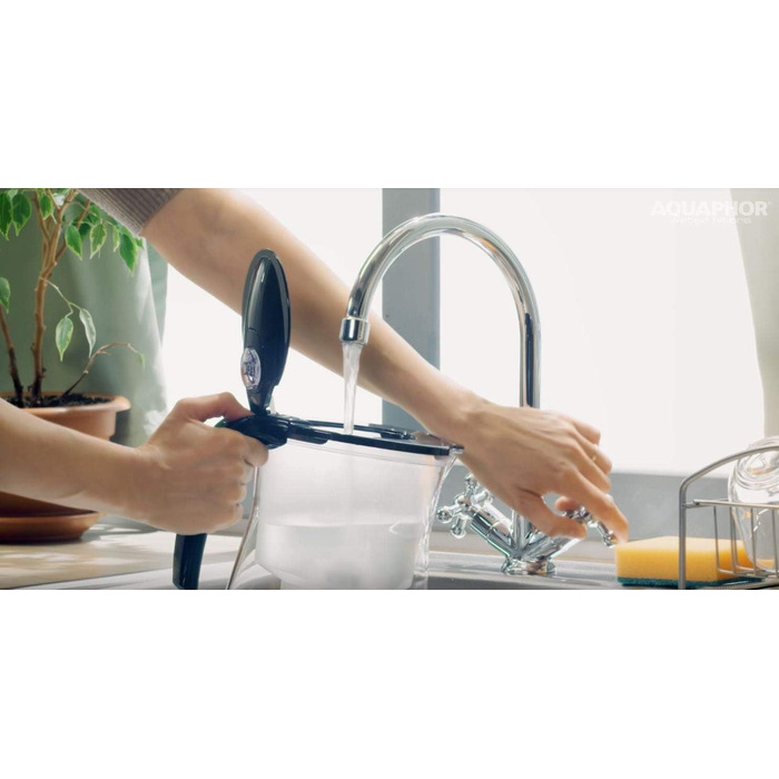 Фільтр для води Aquaphor Onyx, 4,2 л, з магнієм для здорового серця, чорний