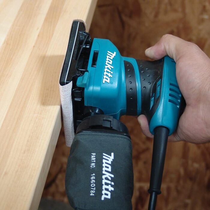 Шліфувальна машина Makita BO4556K, 200 Вт, 120 В