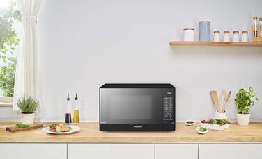 Мікрохвильова піч і гриль Panasonic NN-GT46KBSUG з поворотним столом, 31 літр, нержавіюча сталь, 1000 Вт, гриль 1100 Вт, 24 автоматичні програми, металева гриль, LCD дисплей, молодше меню, чорний