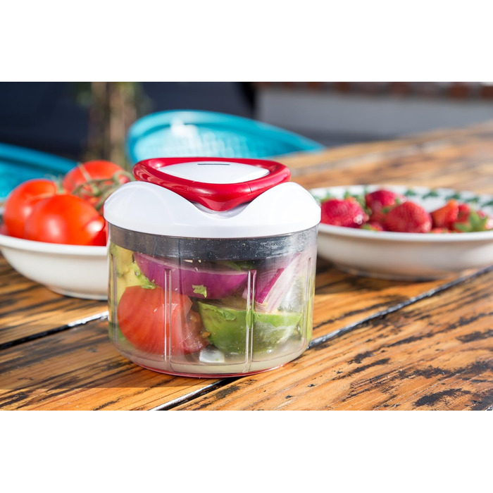 Інструкція з експлуатації універсального подрібнювача Zyliss E910015 Easy Pull, 750 мл, овочерізка, цибульна нарізка, подрібнювач для фруктів і овочів, з надзвичайно гострими лезами в запатентованому швейцарському дизайні 750 мл