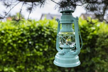 Ліхтар Feuerhand Storm Baby Special 276 - Виготовлено в Німеччині з 1893 року - Гасова лампа виготовлена зі сталі з порошковим покриттям та ударостійкого скла - Світло-зелений