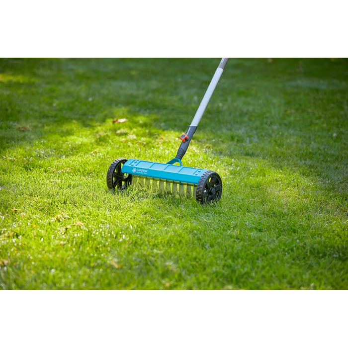 Вертикутер Boy ручний вертикутер для видалення моху, бур'янів та повсті з газону, ширина захвату 32 см, з міцними колесами та регульованою віссю для полегшення роботи (3395-88). Вертикутер Boy (32 см), одинарний.
