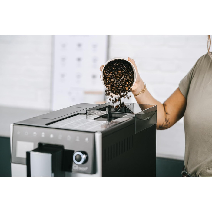 Кавомашина Melitta CI Touch автоматична кавомашина з молочною системою, вбудованою кавомолкою та капучинатором для еспресо та капучино, срібляста (Modern Silver)