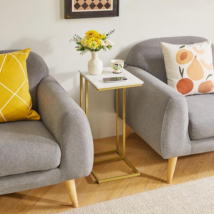 Комплект із 2 приставних столиків для вітальні, приліжковий столик, столик для ноутбука, приставний столик до дивана, підходить для спальні, вітальні, дерев&39яні дошки кольору білого мармуру із золотим металевим каркасом, YD-TM051G-2 2 білі мармурові та 