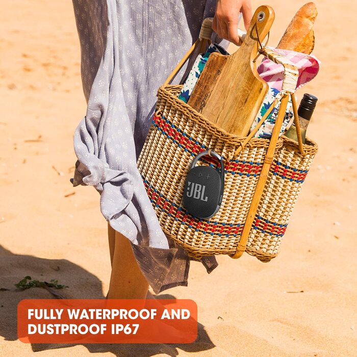 Колонка JBL CLIP 4 чорного кольору - Водонепроникна, портативна музична колонка з практичним карабіном - До 10 годин бездротової т