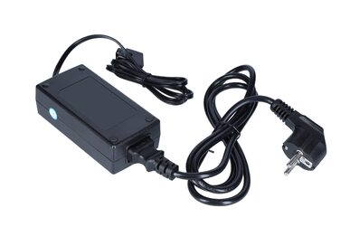 Зарядний пристрій Rollei V-mount J2. Зарядний пристрій для заряджання акумуляторів V-mount через USB.