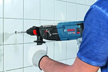 Перфоратор Bosch Professional GBH 2-28 F (у комплекті з додатковою ручкою, обмежувачем глибини 210 мм, машинним полотном, швидкоза