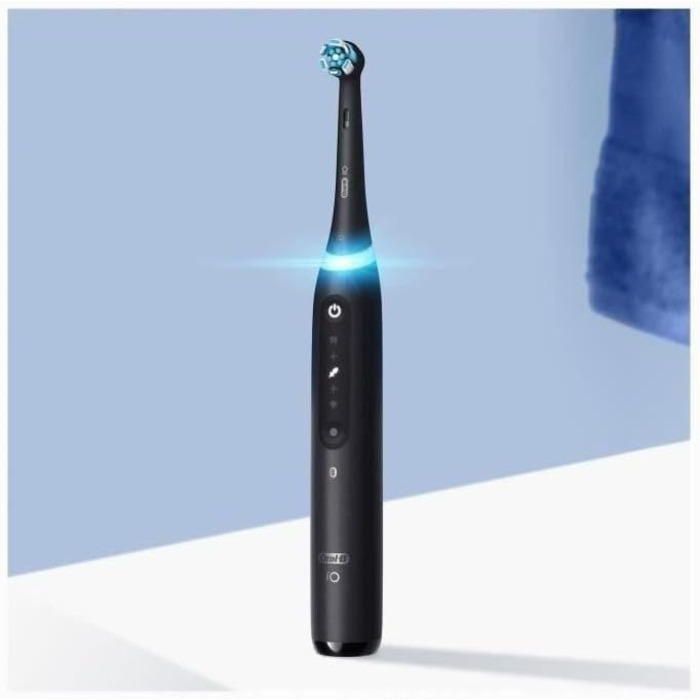 Електрична зубна щітка Oral-B iO 5N, чорна, Bluetooth, 1 щітка, 1 дорожній футляр
