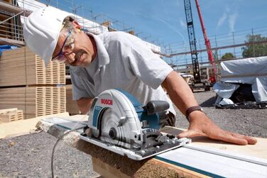 Професійна циркулярна пила Bosch GKS 85 G (у комплекті 1 пиляльний диск, Optiline Wood, 235 x 30/25 x 2,8 мм, 24, шестигранний клю