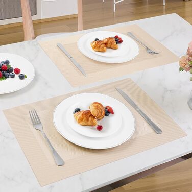 Ткані серветки Набір з 8 вінілових термостійких серветок, які можна мити 45 см * 30 см, бежевий Набір з 8 серветок бежевий