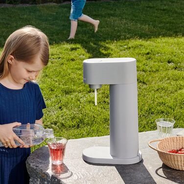 Багаторазова пластикова пляшка для води (без BPA) Виробник газованої води з Quick-Lock, кришкою та основою з деревного композиту, 2 x 1 л - світло-зелений (голубиний) голуб 1 літр