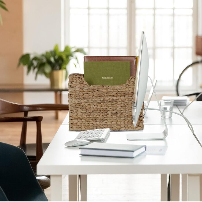 Стійка для газет Relaxdays, водяний гіацинт, висота та ширина 25 x 34,5 x 15,5 см, плетений тримач для документів, органайзер, натуральний колір