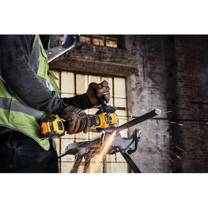 Акумуляторна кутова шліфувальна машина Dewalt 18V XR Flexvolt Advantage DCG409NT (125 мм, безщітковий двигун, електронне гальмо та