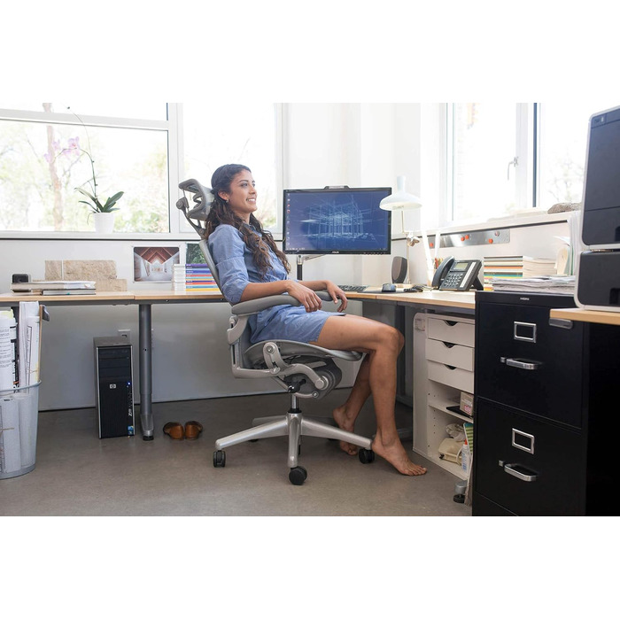 Оригінальний підголівник, розроблений зараз, для крісла Herman Miller Aeron H3 Carbon Кольори та сітка відповідають класичному кріслу Aeron 2016 року та попереднім моделям h3 для класичного чорного кольору