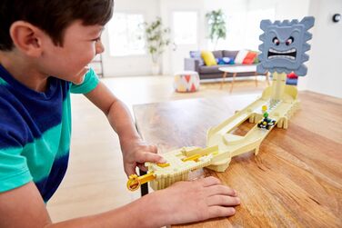 Із Mario Die-Cast Kart для дітей віком від 5 років, години розваг і змагань з друзями, ідея подарунків для юних шанувальників Mari