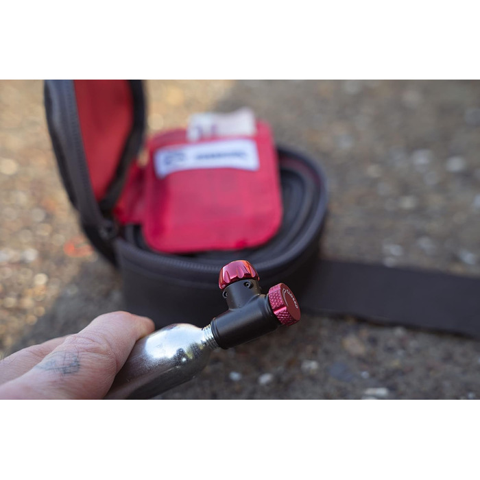 Регулятор CO2 SILCA EOLO IV Компактна конструкція з поворотним гвинтовим регулювальним клапаном Сумісний з універсальними різьбовими картриджами CO2 Тільки головка регулятора CO2 червоний/чорний