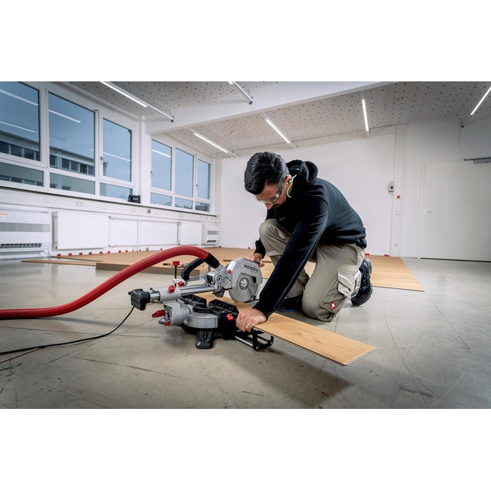 Набір торцювальних пилок Metabo KGS 305 M - 613305900 - з лінією Precision Cut Line, пиляльним полотном з 2-го твердого сплаву 305