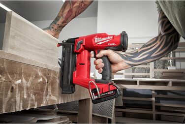 Акумуляторна батарея - smeigiakal - MILWAUKEE M18 FN18GS-202X