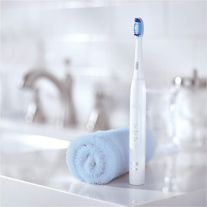 Електрична зубна щітка Braun Oral-B 4210201233879 Pulsonic Slim One 2000 Sonic для білих зубів за 2 тижні, 1 щітка, біла Basic Edition