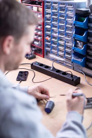 Розетковий подовжувач з функцією зарядки через USB (багаторозеткова розетка з розетками під кутом 90 градусів, подовжувач з вимика