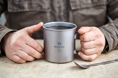 Кемпінгова кружка без кришки, міцна, легка кемпінгова кружка з мірними позначками, титанова кружка для походів/пеших прогулянок/кемпінгу в зручній для зберігання тканинній сумці (600 мл без кришки)