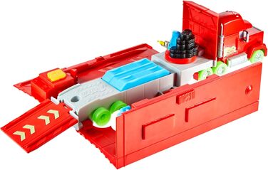 Гоночні машинки Mattel Disney та Pixar Cars, що світяться в темряві, ігровий набір Tuning Mack, іграшкова вантажівка 2-в-1, що світиться в темряві, та тюнінгова станція зі стартером, підйомником та іншим, HPX76
