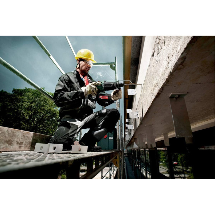 Акумуляторний відбійний молоток Metabo KHA 18 LTX (600210650) 18 В 2 шт. Li-Ion зарядний пристрій ASC 55 metaBOX 165 L, тип акумул