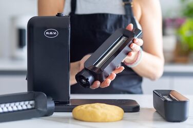 Електрична машина для пасти RGV Pasta Ora 3 насадки, 5 рівнів товщини тіста, насадки для тальйоліні 2 мм та тальйотеле 6 мм