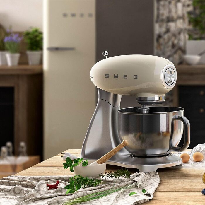 Кухонний комбайн Smeg SMF02SVUK/PBUK/PGEU SMF02CREU 4,8 л Крем, 18/10 Сталь, 4,8 літра, Білий