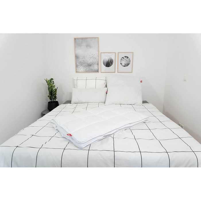 Всесезонна ковдра Medicate 135x200 см - Терморегулююча гіпоалергенна ковдра 135x200 - Стьобана ковдра з дихаючого волокна - Можна прати при температурі до 95C - Зроблено в Німеччині Всесезонна ковдра 135 x 200 см