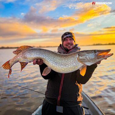Рибальська котушка Robinson - переднє гальмо, 8 кулькових підшипників, дюралюмінієва шпуля, 5.21 - підходить для лову окуня, форелі, головня, судака, щуки та сома залежно від розміру - Suzuka 3000