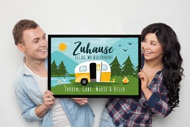 Персоналізований сімейний килимок для дверей з іменами. Дім там, де ми паркуємося. Для кемпінгу, каравану, нековзний та миється. Чорний, 60x40 см. Дім, чорний