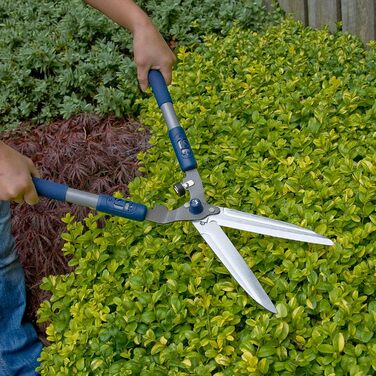 Садові ножиці Spear & Jackson 4862RSA Razorsharp Active Hand легко ріжуть товстіші стебла, хромовані леза з вуглецевої сталі 230 мм, трубчасті сталеві ручки з мяким покриттям.