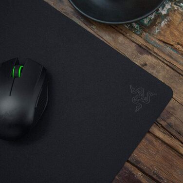 Килимок для ігрової мишки Razer Goliathus Speed (малий) Гладкий ігровий килимок - нековзна гумова підкладка - портативний тканинни