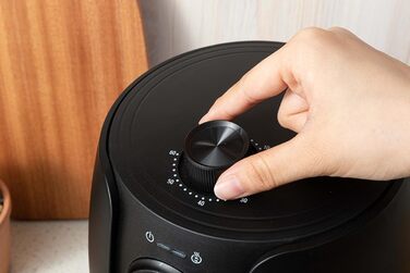 Маленька фритюрниця - 1,8 л - Фритюрниця з таймером і функцією підтримки тепла - Вибір температури - Більш енергозберігаючий і швидший, ніж духові шафи - 1200 Вт - Маленький (чорний) Чорний