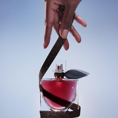 Парфумована вода Lancme La Vie est Belle L&39Elixir, оксамитовий квітковий жіночий аромат з нотами малини, листя фіалки та какао-масла для унікального аромату. 30 мл (1 упаковка)