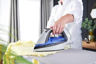 Парова праска Russell Hobbs компактна для зберігання кабелю Wrap & Clip (2400 Вт, 180 г додаткової пари, резервуар для води 320 мл