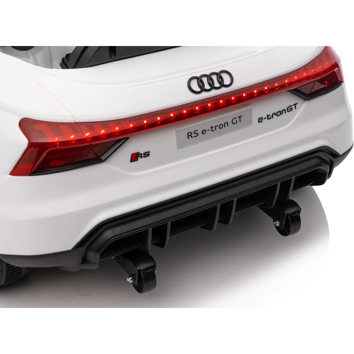 Дитячий автомобіль - Електромобіль Audi RS E-Tron - ліцензійний - акумулятор 12V7AH та 4 двигуни - 2,4Ghz MP3 шкіра Єва (Біла) Біл