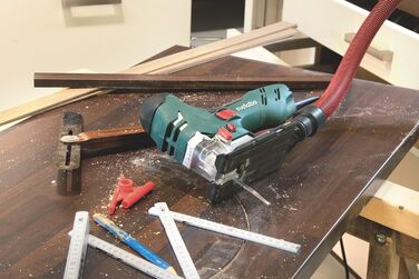 Лобзик Metabo STE 140 Plus (601403500) пластиковий корпус, номінальна вхідна потужність 750 Вт, вихідна потужність 420 Вт, глибина