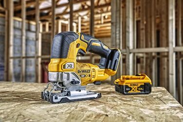Електролобзик DeWALT DCS334P2-QW 3200 об/хв 2,1 кг