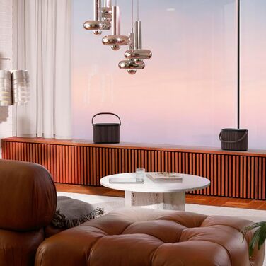 Гучна бездротова домашня та портативна Bluetooth-колонка на 360 з кабелем USB-C та вбудованою бездротовою зарядною панеллю Qi - те