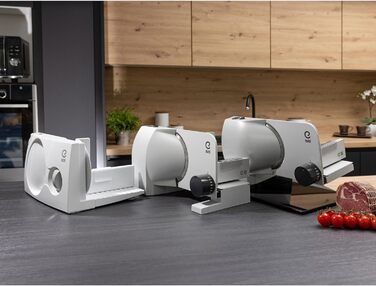 Харчовий слайсер ЧОРНИЙ Зроблено в EU I Компактний електричний слайсер, Хліборізка Ø 170 мм лезо з нержавіючої сталі 2в1 Регульований 0-17 мм, без бісфенолу А 100 Вт (142420002) Чорний RS42, 42