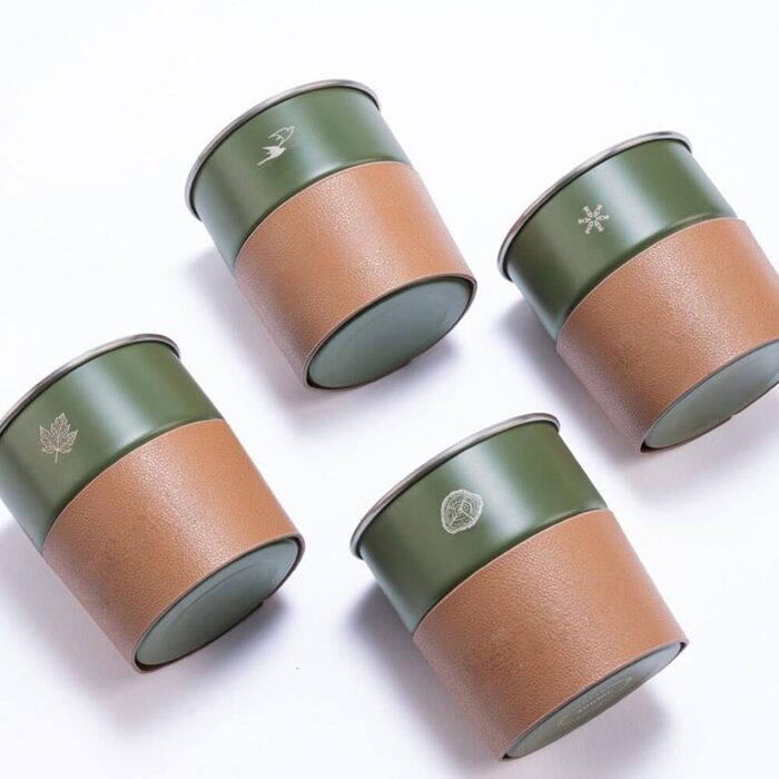 Кемпінгова кружка з нержавіючої сталі 300 мл, набір з 4 предметів, що штабелюється, та чохлом зі штучної шкіри, для активного відпочинку, походів та подорожей зелений/кремовий/білий/чорний/темно-синій