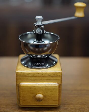 Кавомолка Hario - Маленька кавомолка - MM-2, коричнева