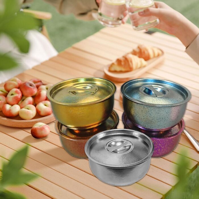 Одношарова металева миска об&39ємом 600 мл з ізольованою кришкою, контейнер для ланчу для гарячих страв та рішення з кришкою для любителів активного відпочинку. Одношаровий металевий харчовий контейнер, фіолетового кольору.