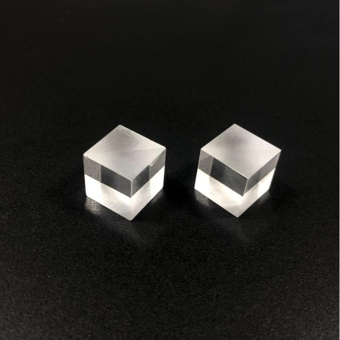 Мм 1 1 Beamsplitter Повне внутрішнє відбиття Пряма кутова призма Напіввідбиваюча напівпрозора Beamsplitter, 15 * 15 * 15