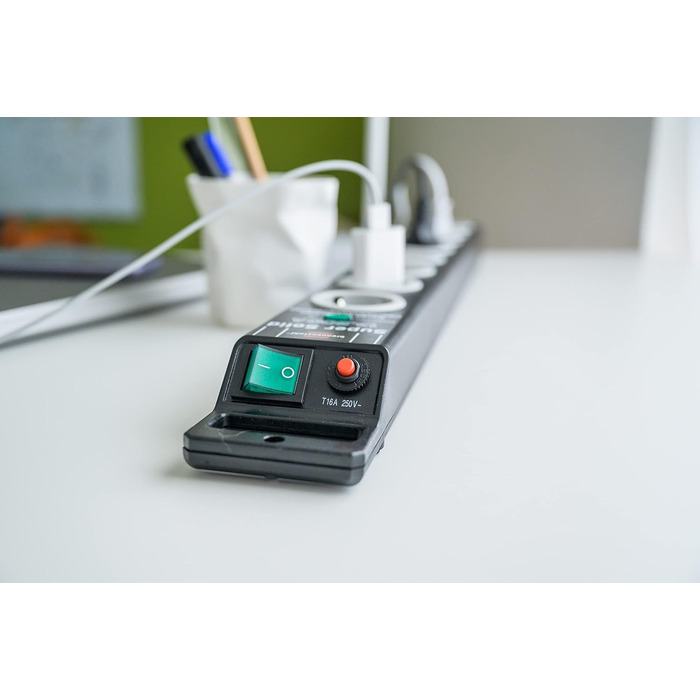 Розетка 8-місна з захистом від перенапруги (розетка з кабелем 2,5 м і вимикачем, розетка з ударостійкого полікарбонату) чорна/сіра