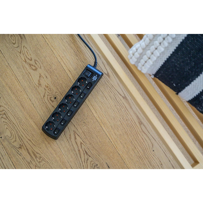 Розеткова планка Brennenstuhl індивідуально перемикається 6-шляхова з 2-полюсними вимикачами (розеткова планка з головним вимикаче